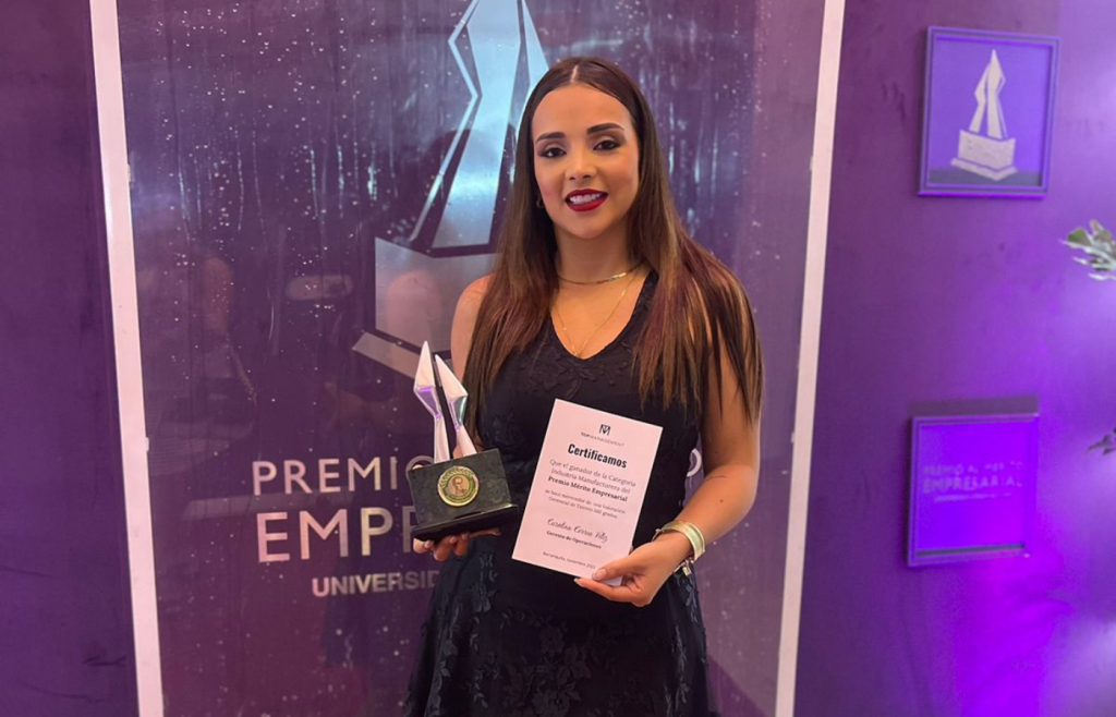 Karen Álvarez, Executive MBA 2019 recibe premio