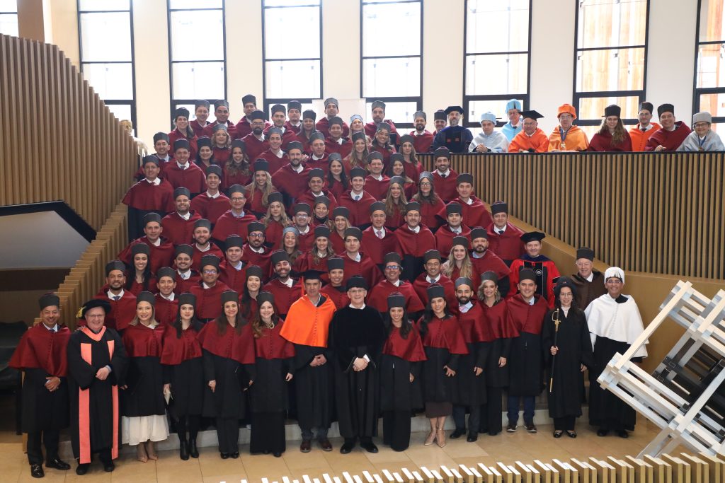 INALDE celebró la graduación del Executive MBA intensivo 2023-2025