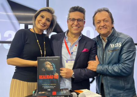 César Suárez presenta su segundo libro Realidad 0.0: Vuelve al origen